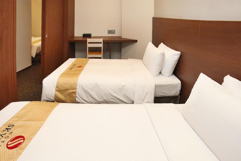 Hotel Skypark Myeongdong 2 Seoul Exterior photo